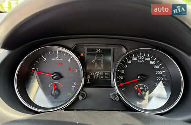 Позашляховик / Кросовер Nissan Qashqai+2 2013 в 