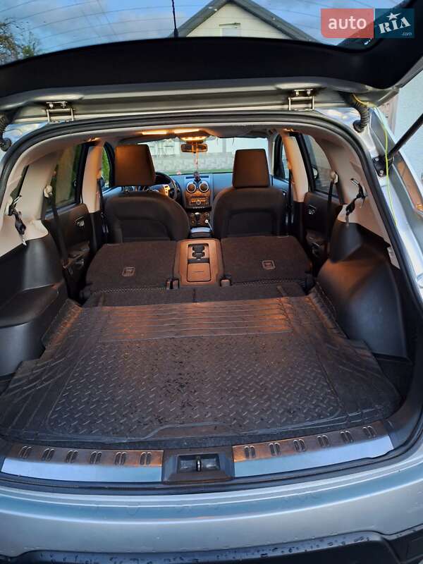 Внедорожник / Кроссовер Nissan Qashqai+2 2009 в Ивано-Франковске