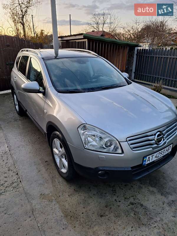 Nissan Qashqai+2 2009