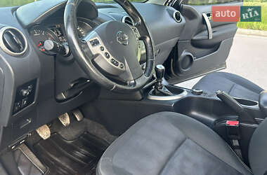 Позашляховик / Кросовер Nissan Qashqai+2 2011 в 