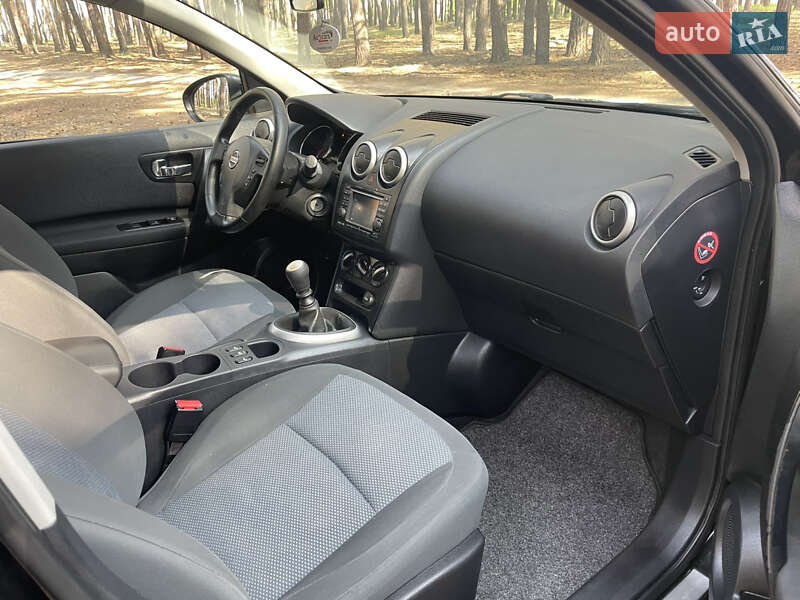 Позашляховик / Кросовер Nissan Qashqai+2 2013 в Харкові