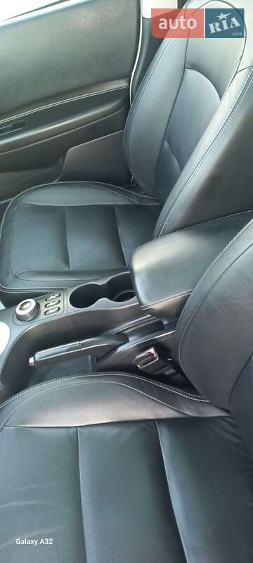 Внедорожник / Кроссовер Nissan Qashqai+2 2012 в Снятине