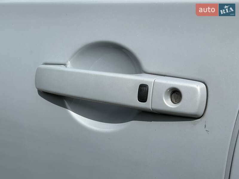 Внедорожник / Кроссовер Nissan Qashqai+2 2009 в Ровно