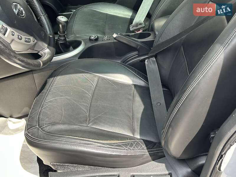 Внедорожник / Кроссовер Nissan Qashqai+2 2009 в Ровно