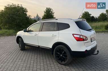 Позашляховик / Кросовер Nissan Qashqai+2 2010 в 