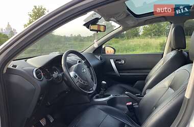Позашляховик / Кросовер Nissan Qashqai+2 2010 в 