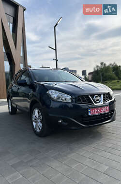 Внедорожник / Кроссовер Nissan Qashqai+2 2011 в 