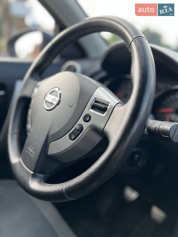 Внедорожник / Кроссовер Nissan Qashqai+2 2011 в Луцке