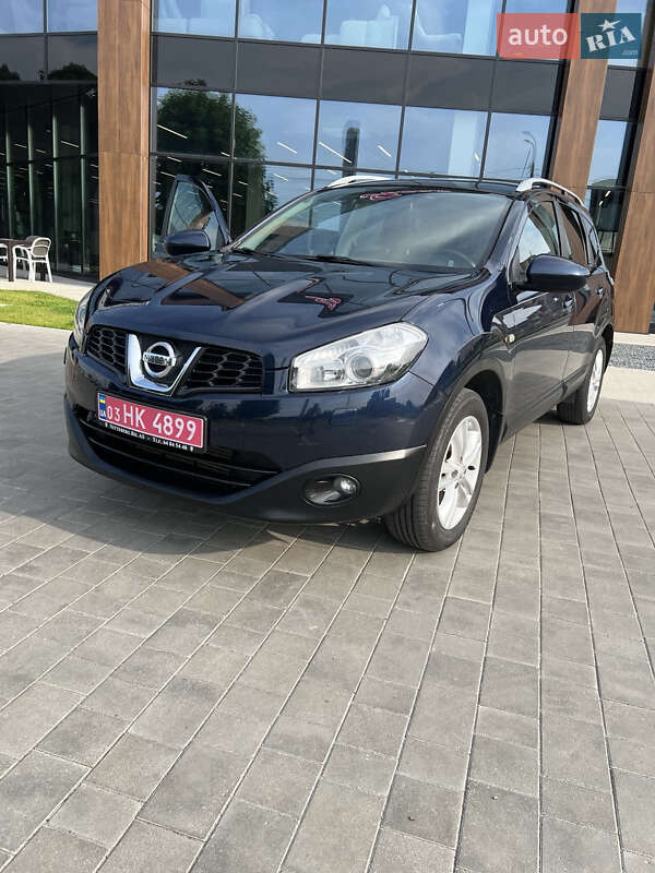 Внедорожник / Кроссовер Nissan Qashqai+2 2011 в 