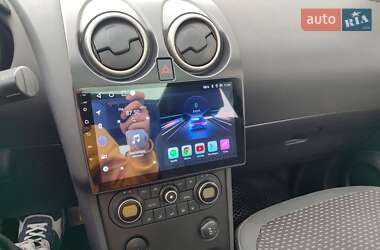 Внедорожник / Кроссовер Nissan Qashqai+2 2010 в 