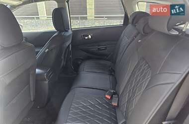 Внедорожник / Кроссовер Nissan Qashqai+2 2011 в 