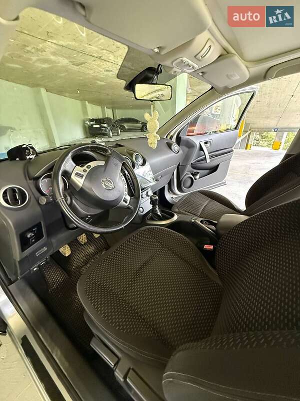 Внедорожник / Кроссовер Nissan Qashqai+2 2010 в Микуличине