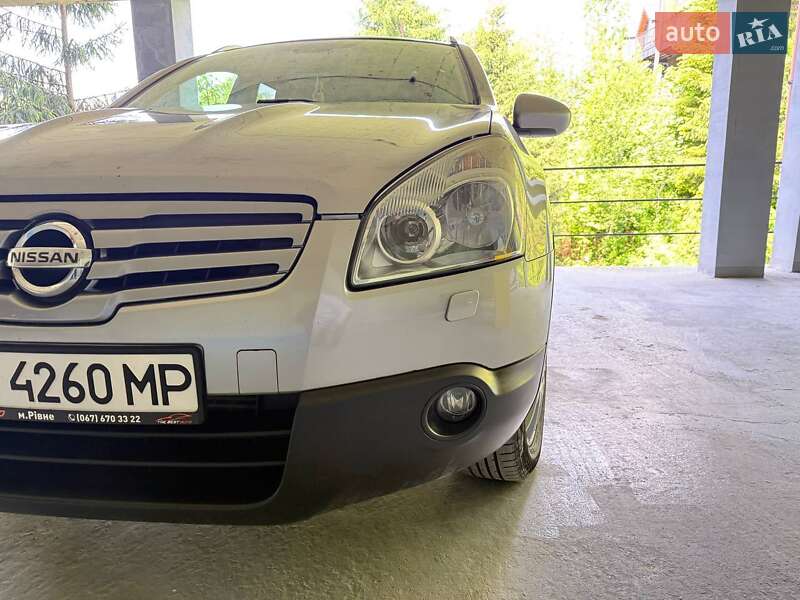 Внедорожник / Кроссовер Nissan Qashqai+2 2010 в Микуличине