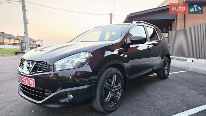 Позашляховик / Кросовер Nissan Qashqai+2 2011 в Вінниці