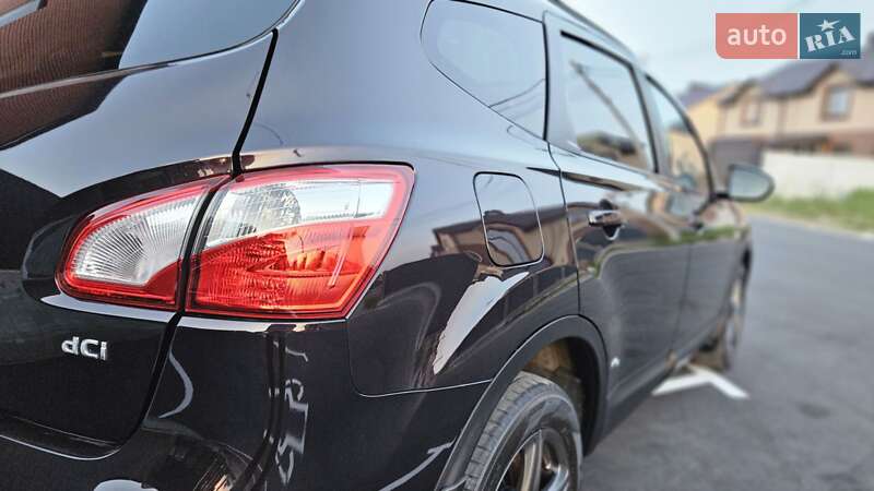 Позашляховик / Кросовер Nissan Qashqai+2 2011 в Вінниці