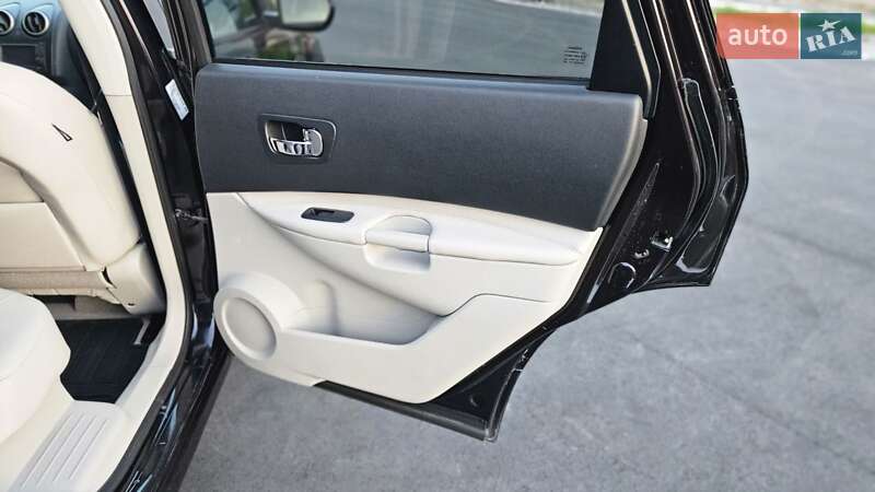 Позашляховик / Кросовер Nissan Qashqai+2 2011 в Вінниці