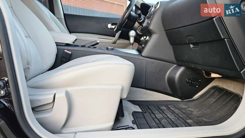 Позашляховик / Кросовер Nissan Qashqai+2 2011 в Вінниці