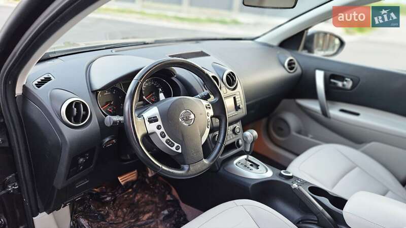 Позашляховик / Кросовер Nissan Qashqai+2 2011 в Вінниці