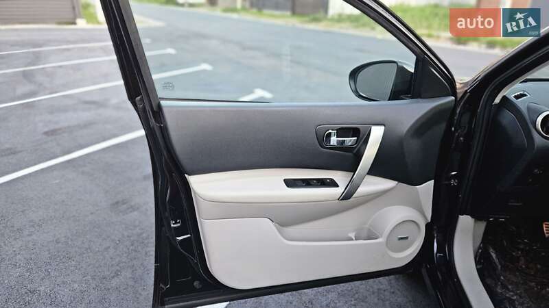 Позашляховик / Кросовер Nissan Qashqai+2 2011 в Вінниці