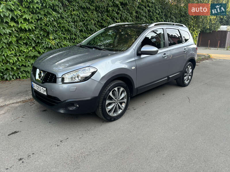 Nissan Qashqai+2 2011