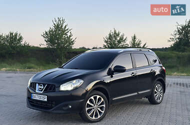 Внедорожник / Кроссовер Nissan Qashqai+2 2011 в 