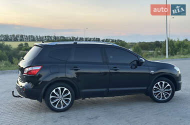 Внедорожник / Кроссовер Nissan Qashqai+2 2011 в 