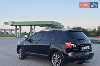 Внедорожник / Кроссовер Nissan Qashqai+2 2011 в 