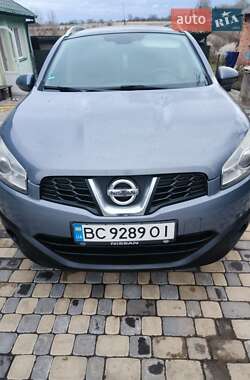 Внедорожник / Кроссовер Nissan Qashqai+2 2010 в 