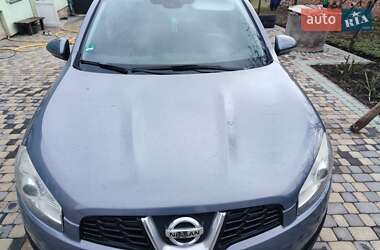 Внедорожник / Кроссовер Nissan Qashqai+2 2010 в 