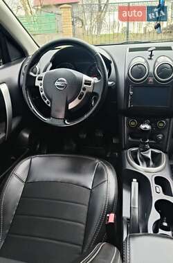 Внедорожник / Кроссовер Nissan Qashqai+2 2010 в 
