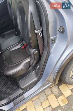 Внедорожник / Кроссовер Nissan Qashqai+2 2010 в 