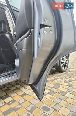 Внедорожник / Кроссовер Nissan Qashqai+2 2010 в 
