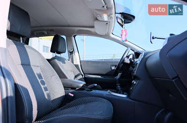 Позашляховик / Кросовер Nissan Qashqai+2 2009 в 