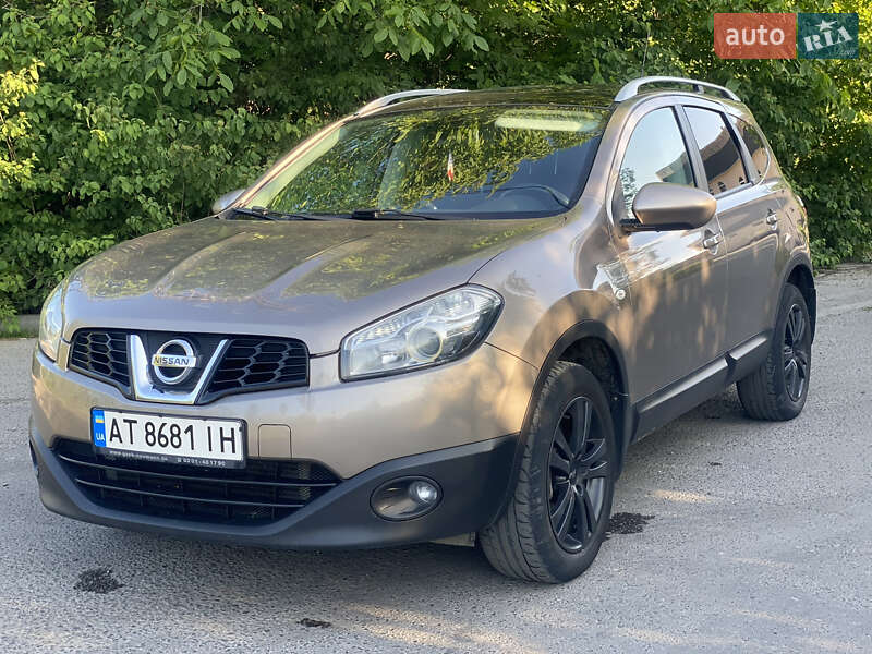 Nissan Qashqai+2 2011