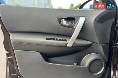Внедорожник / Кроссовер Nissan Qashqai+2 2012 в 