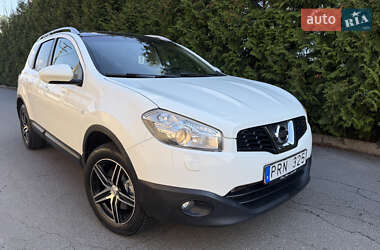Позашляховик / Кросовер Nissan Qashqai+2 2011 в Прилуках