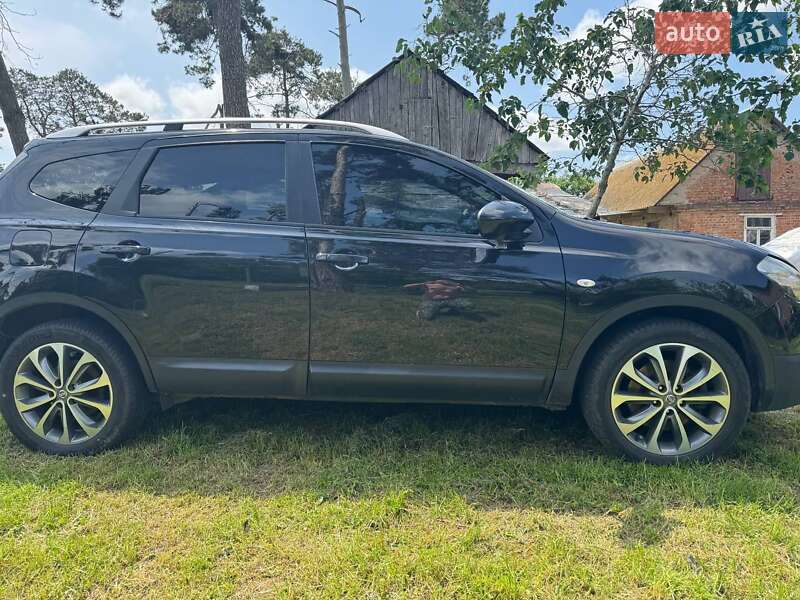 Внедорожник / Кроссовер Nissan Qashqai+2 2011 в Луцке