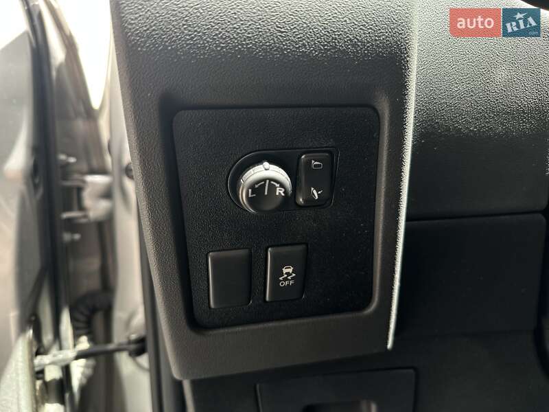 Позашляховик / Кросовер Nissan Qashqai+2 2012 в Києві