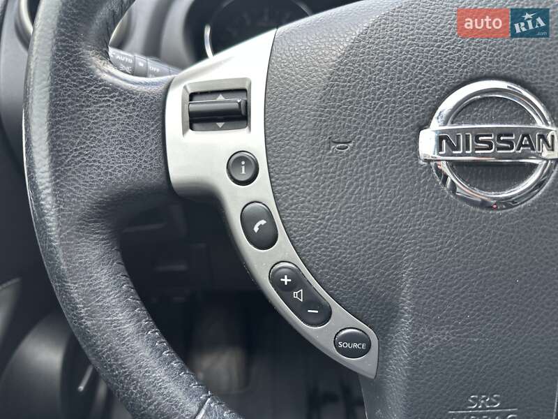 Позашляховик / Кросовер Nissan Qashqai+2 2012 в Києві