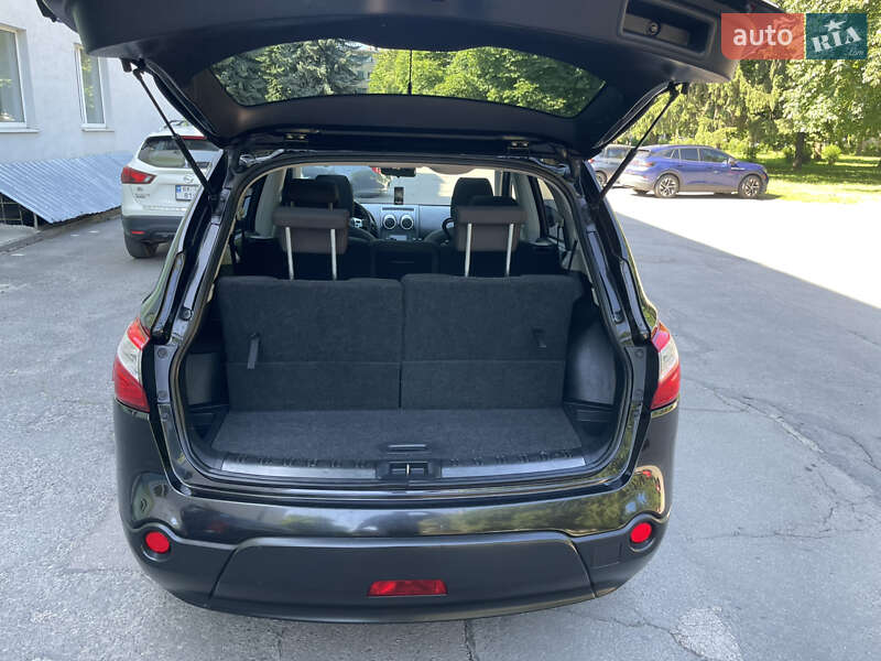 Позашляховик / Кросовер Nissan Qashqai+2 2011 в Рівному