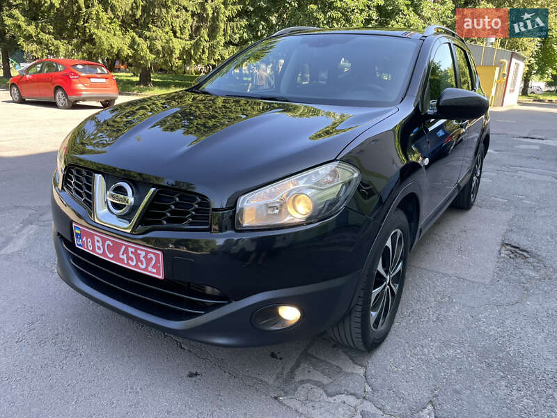 Позашляховик / Кросовер Nissan Qashqai+2 2011 в Рівному