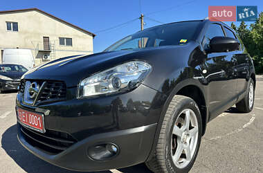 Позашляховик / Кросовер Nissan Qashqai+2 2013 в 