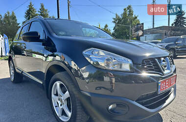 Позашляховик / Кросовер Nissan Qashqai+2 2013 в 