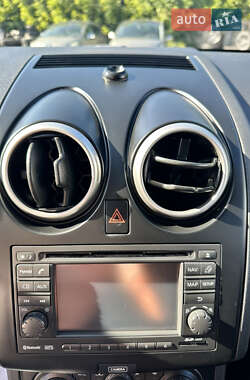 Позашляховик / Кросовер Nissan Qashqai+2 2013 в 