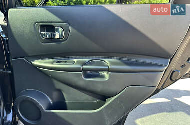 Позашляховик / Кросовер Nissan Qashqai+2 2013 в 