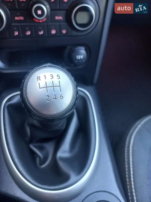 Позашляховик / Кросовер Nissan Qashqai+2 2010 в Луцьку