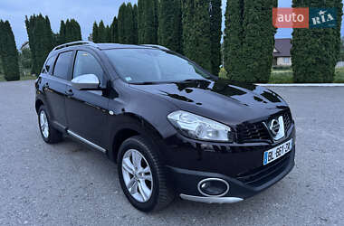 Внедорожник / Кроссовер Nissan Qashqai+2 2011 в 