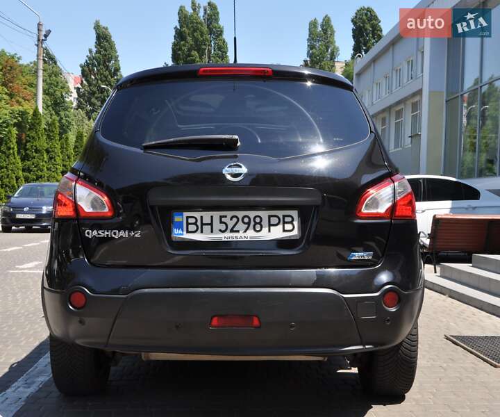 Внедорожник / Кроссовер Nissan Qashqai+2 2010 в Одессе