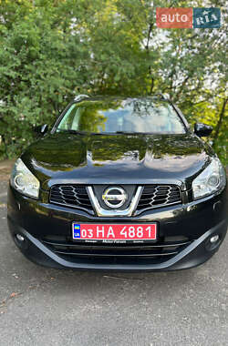 Позашляховик / Кросовер Nissan Qashqai+2 2011 в Житомирі