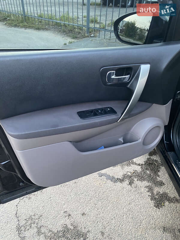 Внедорожник / Кроссовер Nissan Qashqai+2 2008 в Харькове